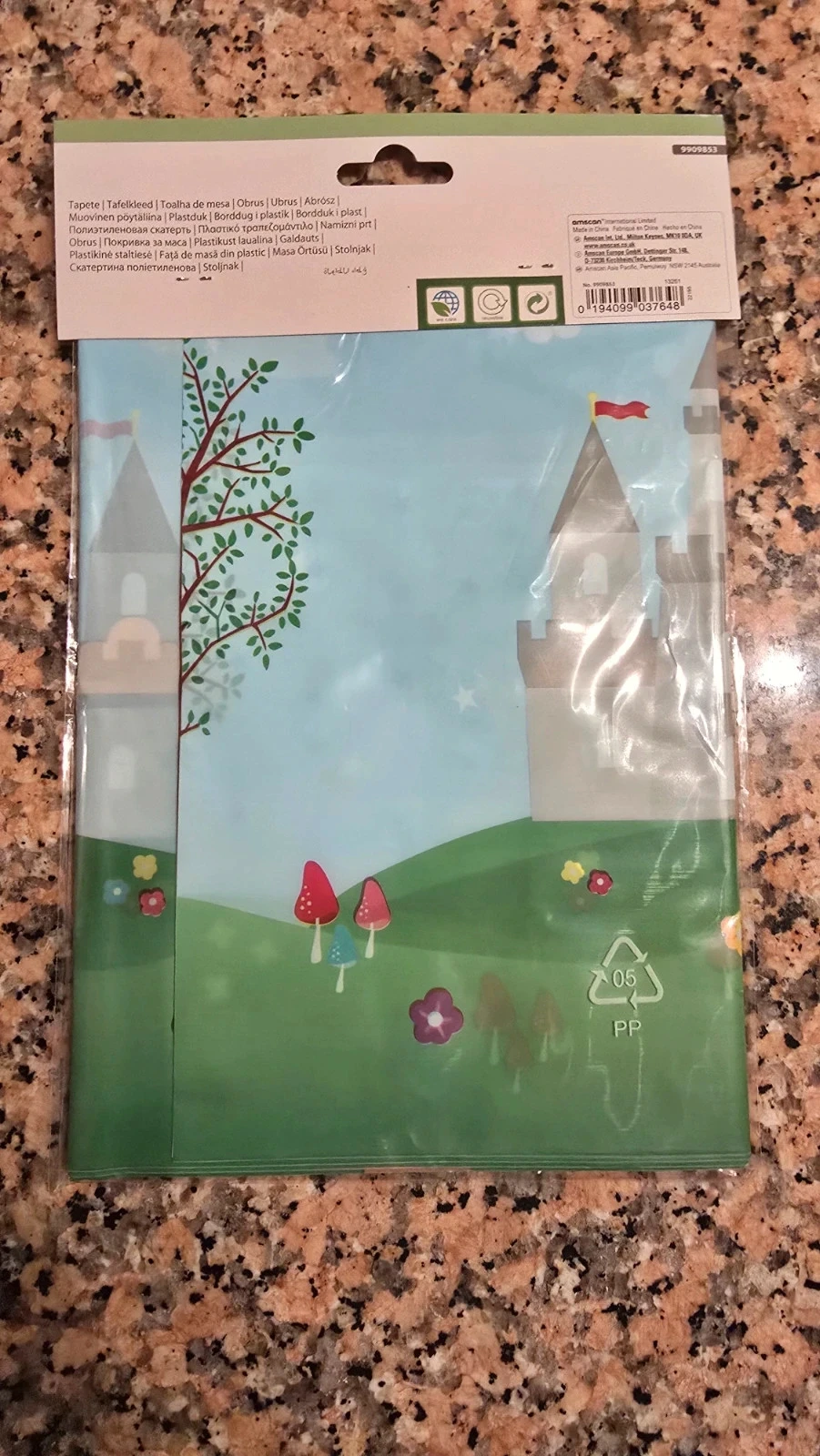 New princess castle tablecloth – photo 2